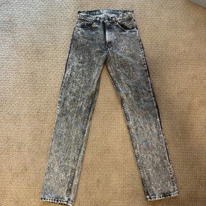 LEVI graffiti colored jeans